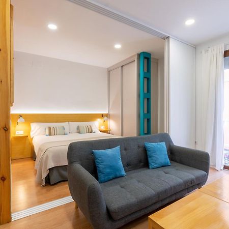 Locksmith Apartment - Park Option Севилья Экстерьер фото