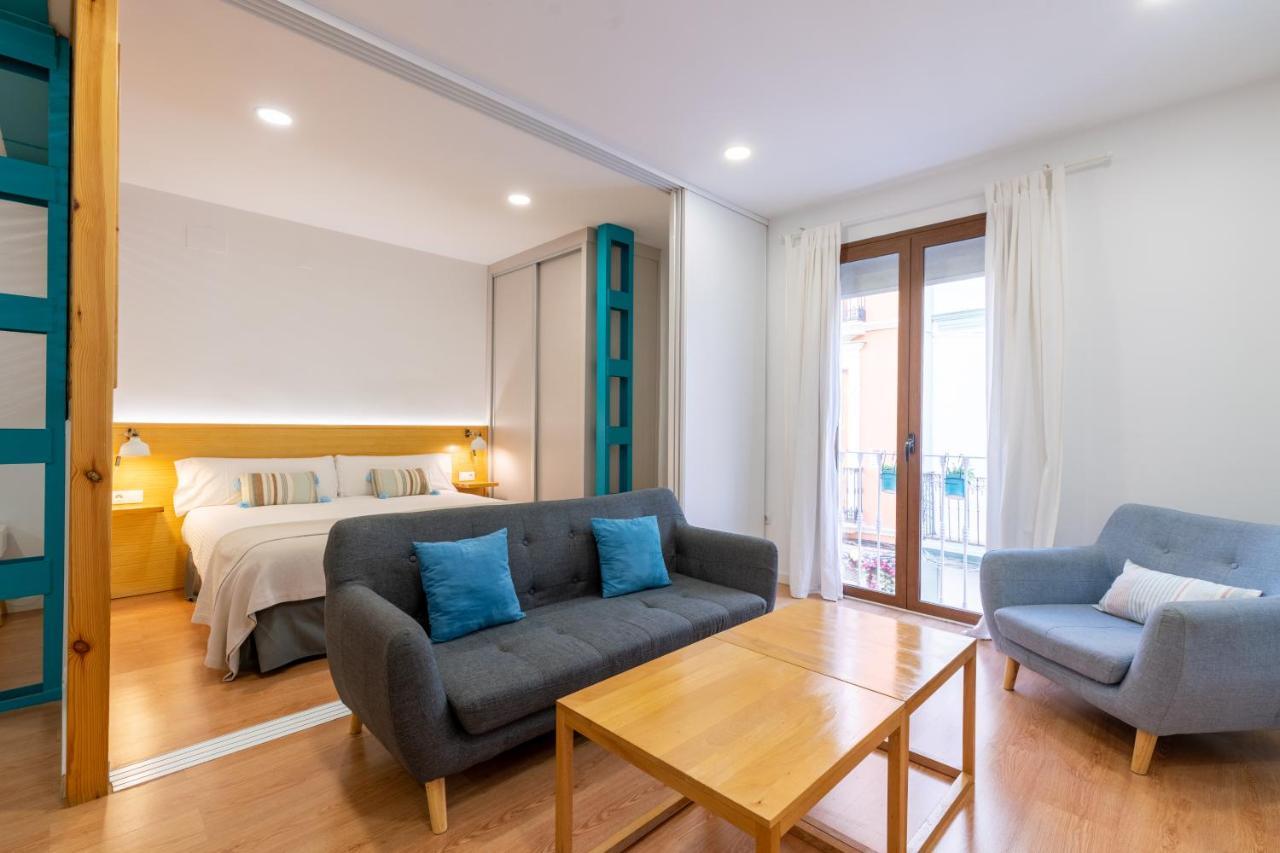 Locksmith Apartment - Park Option Севилья Экстерьер фото